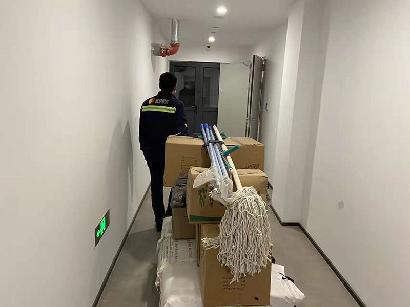 上海搬家公司-上海松江搬家公司如何搬运三角钢琴